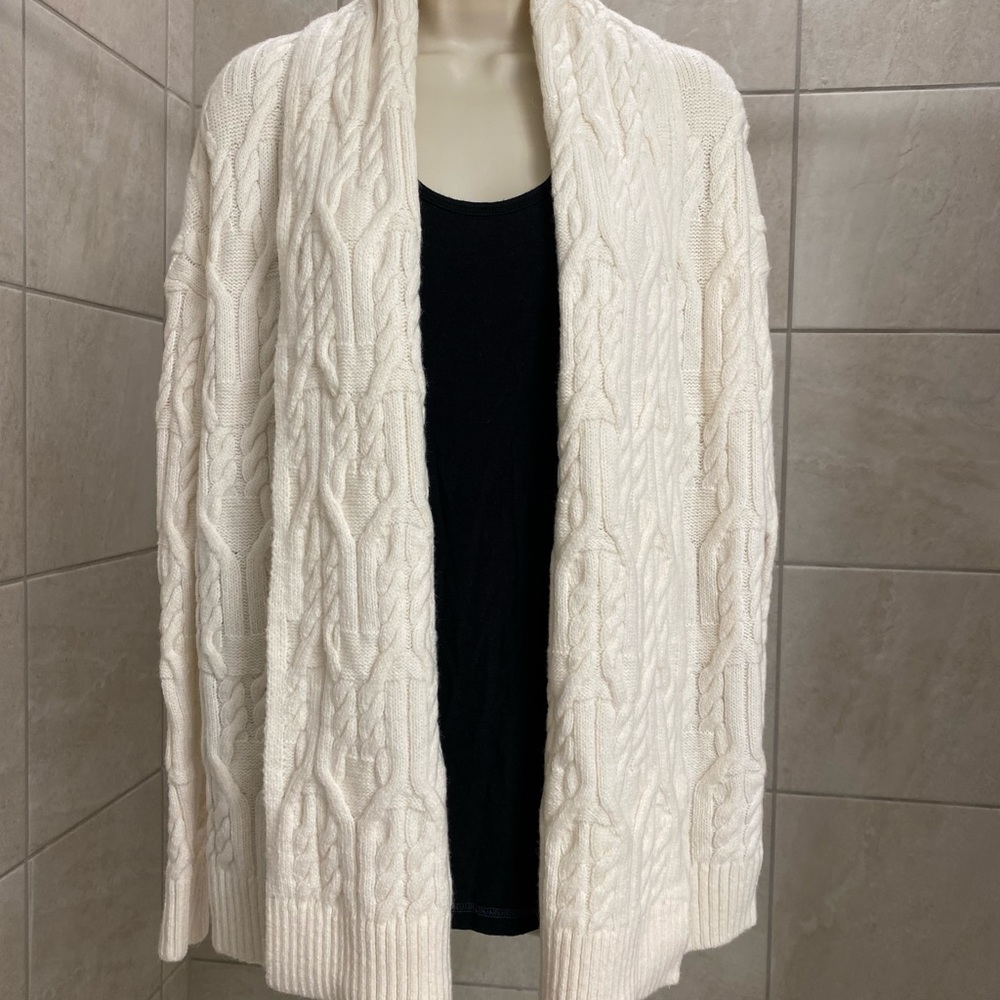 🎉HP🎉 NWT Ann Taylor off-white cable knit, shawl collar cardigan sweater